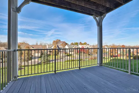 Exterior - 7589 Skyview Cir, Cincinnati, OH 45248 photo 3 of 7
