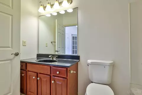Bath - 7589 Skyview Cir, Cincinnati, OH 45248 photo 4 of 5