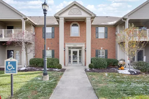 8008 Pinnacle Point Dr, West Chester, OH 45069