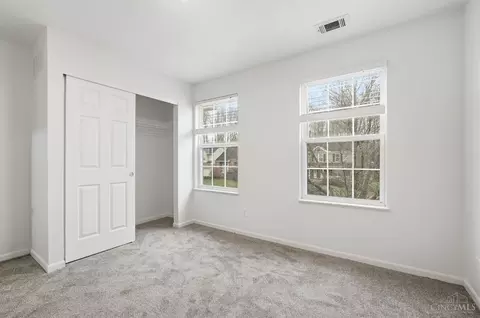 Bedroom - 532 Sugar Maple Ct, Cincinnati, OH 45255 photo 8 of 8