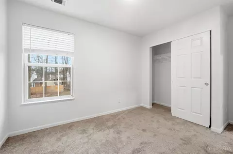 Bedroom - 532 Sugar Maple Ct, Cincinnati, OH 45255 photo 5 of 8