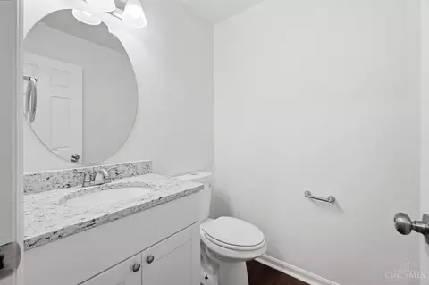 Bath - 532 Sugar Maple Ct, Cincinnati, OH 45255 photo 1 of 10