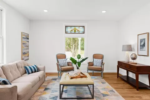 Living - 4714 Castle Pl, Cincinnati, OH 45227 photo 2 of 2