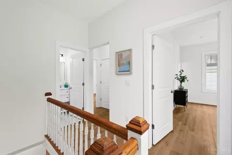 Entry Way - 4714 Castle Pl, Cincinnati, OH 45227 photo 5 of 5