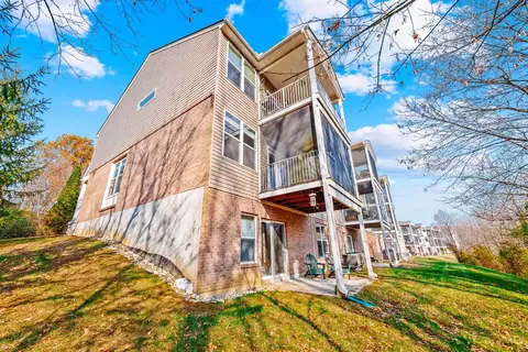 Exterior - 1037 Lost Xing, Cincinnati, OH 45231 photo 7 of 9