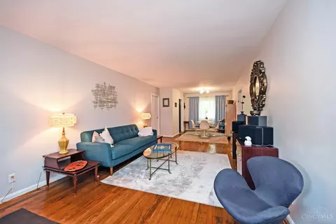 8627 Mockingbird Ln, Cincinnati, OH 45231 photo 5