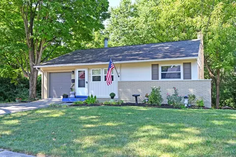8627 Mockingbird Ln, Cincinnati, OH 45231 photo 2
