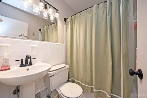 8627 Mockingbird Ln, Cincinnati, OH 45231 photo 14