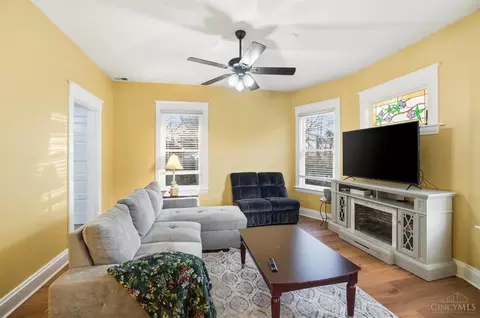 Living - 5524 Lester Rd, Cincinnati, OH 45213 photo 1 of 2
