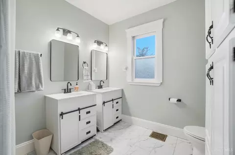 Bath - 5524 Lester Rd, Cincinnati, OH 45213 photo 2 of 7