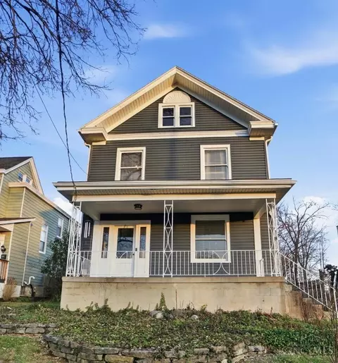 5524 Lester Rd, Cincinnati, OH 45213