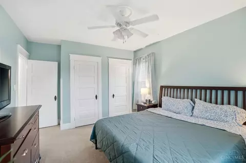 Bedroom - 5524 Lester Rd, Cincinnati, OH 45213 photo 2 of 6