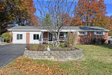3160 Myrtle Dr, Loveland, OH 45140