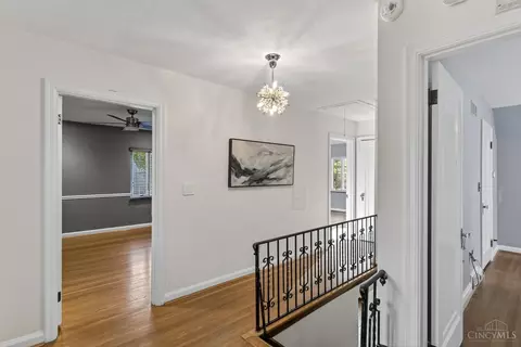 Entry Way - 3918 Eileen Dr, Cincinnati, OH 45209 photo 4 of 4