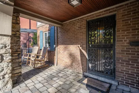 Exterior - 3918 Eileen Dr, Cincinnati, OH 45209 photo 9 of 11