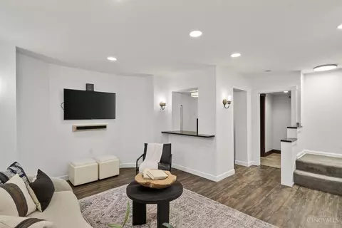 Living - 3918 Eileen Dr, Cincinnati, OH 45209 photo 3 of 5