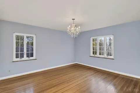 Bedroom - 3918 Eileen Dr, Cincinnati, OH 45209 photo 2 of 5