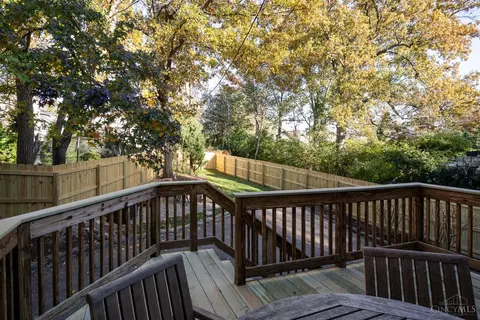 Exterior - 3918 Eileen Dr, Cincinnati, OH 45209 photo 4 of 11