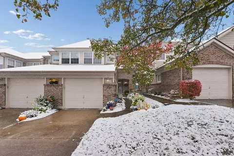 2474 Walnutview Ct, Cincinnati, OH 45230 photo 2