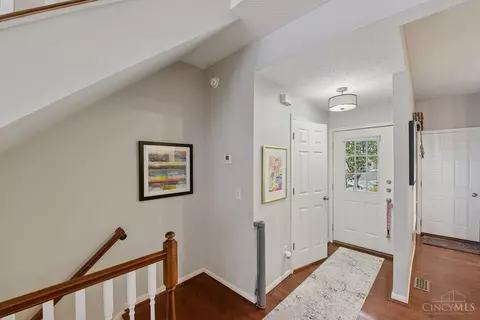 2474 Walnutview Ct, Cincinnati, OH 45230 photo 3