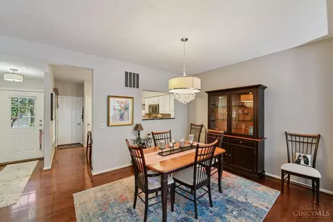 2474 Walnutview Ct, Cincinnati, OH 45230 photo 7