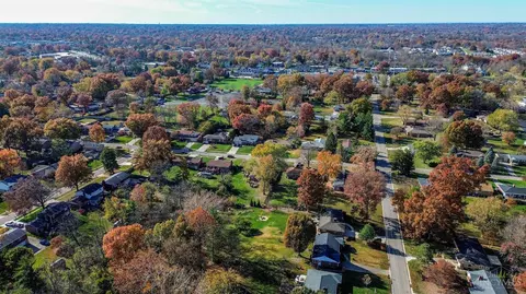 View/Area - 625 Marview Ter, Cincinnati, OH 45231 photo 7 of 9