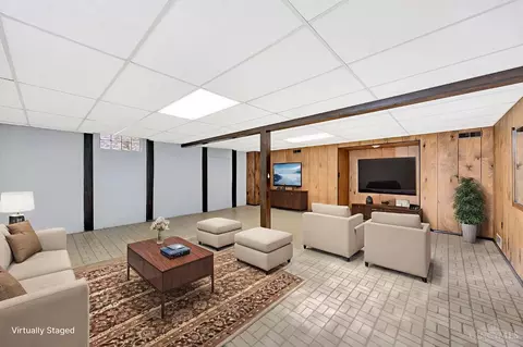 Living - 625 Marview Ter, Cincinnati, OH 45231 photo 6 of 6