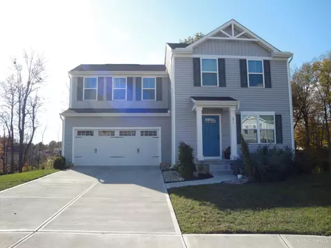 27 Locustwood Ct, Amelia, OH 45102