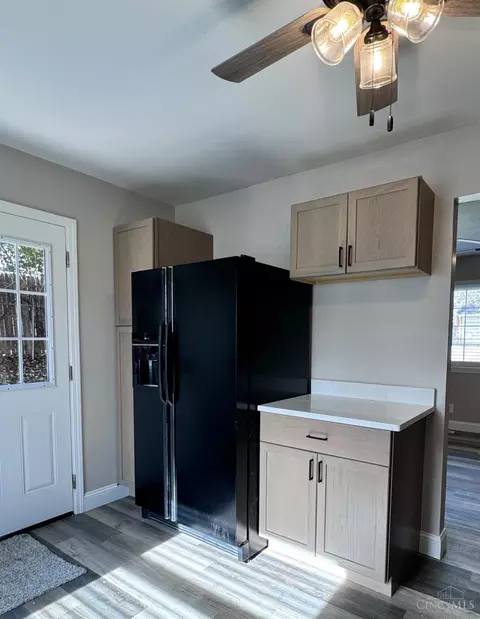 Kitchen - 203 Michael Ave, Hamilton, OH 45011 photo 3 of 4