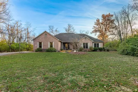 1885 Greentree Rd, Lebanon, OH 45036