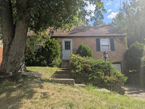 3380 Spurrier Ln, Sharonville, OH 45241