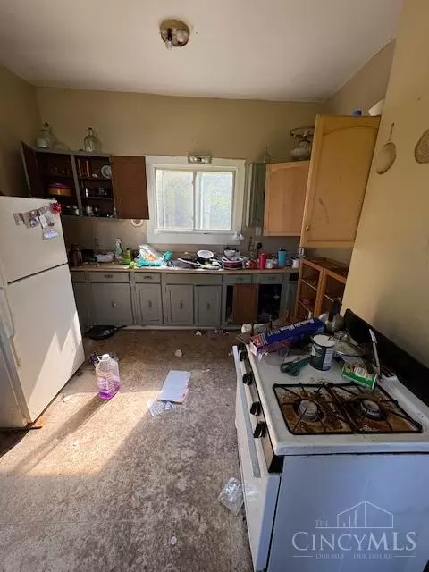 Kitchen - 4367 Eastern Ave, Cincinnati, OH 45226 photo 1 of 3