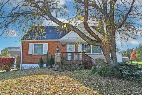 10480 Wintergreen Ct, Sharonville, OH 45241