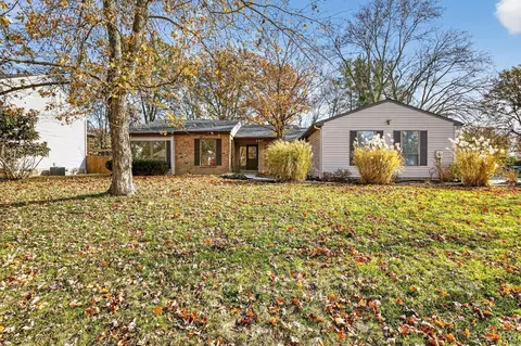 180 Cedarbrook Dr, Loveland, OH 45140