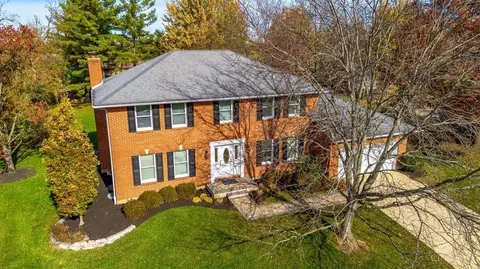 9140 Red Cedar Ln, West Chester, OH 45069