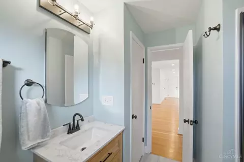 Bath - 679 Ely St, Batavia, OH 45103 photo 3 of 3