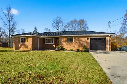 Exterior - 679 Ely St, Batavia, OH 45103 photo 2 of 7