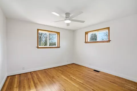 Bedroom - 679 Ely St, Batavia, OH 45103 photo 6 of 7