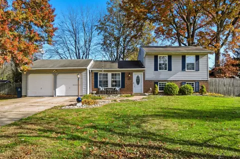 5818 Mt Vernon Dr, Milford, OH 45150