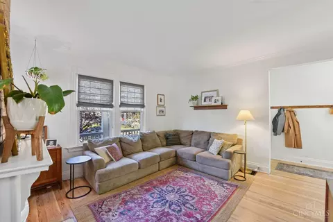 Living - 2721 Atlantic Ave, Cincinnati, OH 45209 photo 3 of 4