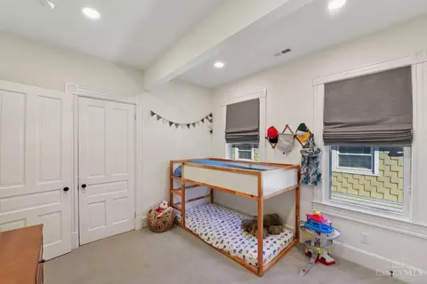 Bedroom - 2721 Atlantic Ave, Cincinnati, OH 45209 photo 7 of 7