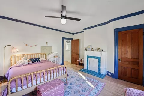Bedroom - 2721 Atlantic Ave, Cincinnati, OH 45209 photo 6 of 7