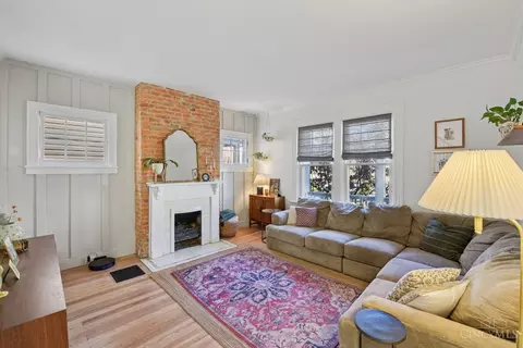 Living - 2721 Atlantic Ave, Cincinnati, OH 45209 photo 2 of 4