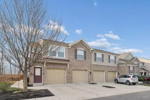 7979 Oakbridge Way, Cincinnati, OH 45248