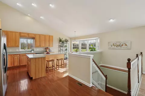 Entry Way - 2171 Baas Rd, Batavia, OH 45103 photo 2 of 2