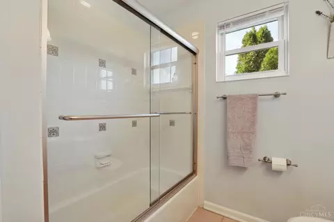 Bath - 2171 Baas Rd, Batavia, OH 45103 photo 5 of 6