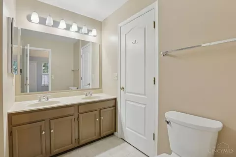 488 Madeira Ct, Cincinnati, OH 45255 photo 20
