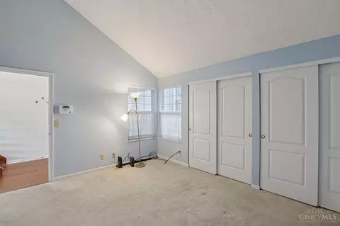 488 Madeira Ct, Cincinnati, OH 45255 photo 7