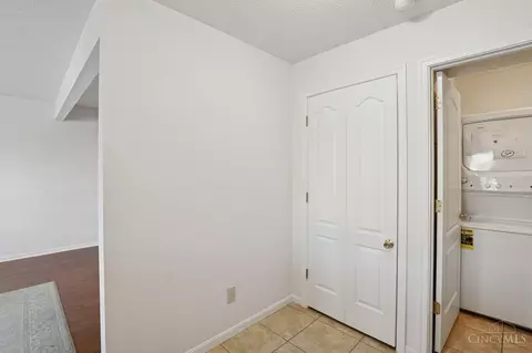 488 Madeira Ct, Cincinnati, OH 45255 photo 19