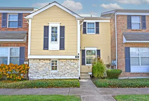 43 Applewood Dr, Fairfield, OH 45014